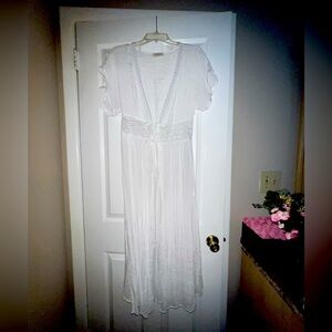 White Cardigan / Cover Up